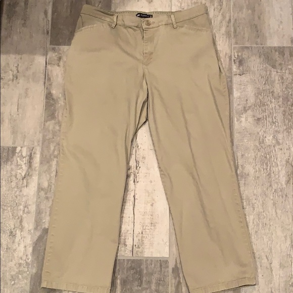 relaxed fit khaki jeans